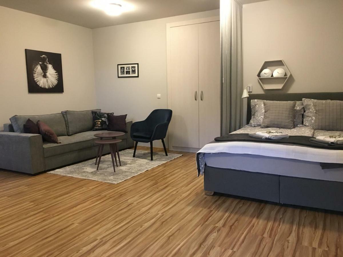 Apartment Nobl Plac Celje Bagian luar foto